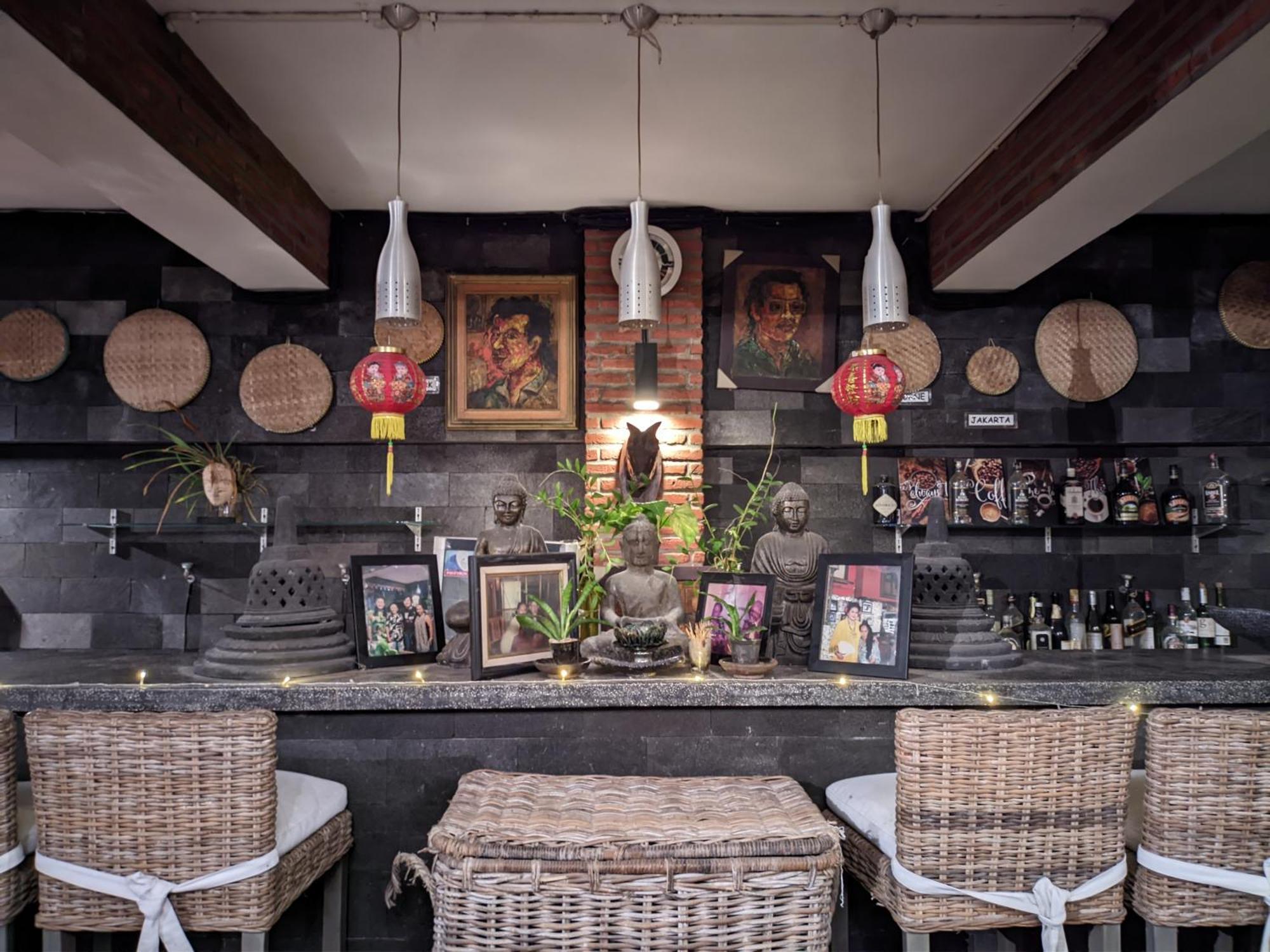 Astuti Gallery Homestay Джок'якарта Екстер'єр фото